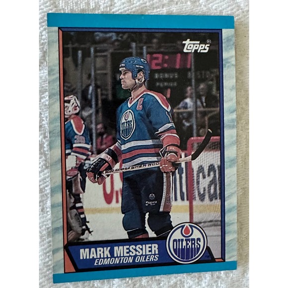 Mark Messier Oilers Hamdmade Wooden Plaque with 89-90 Topps Card - Picture 3 of 3